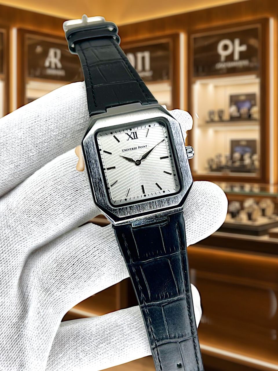 Universe Point Original Leather Strap Watch